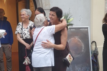 Odprli smo razstavo Agate Pavlovec Kanaliziranje