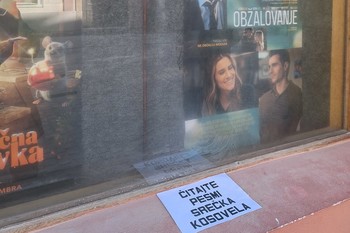 Martekova intervencija v Škofji Loki: »Čitajte Srečka Kosovela«, 2025 <em>Foto: Fotoarhiv Darka Simičića</em>