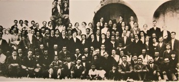 Delavci Šeširja, člani Jugoslovanske strokovne zveze, na izletu 1. maja 1936 na Joštu nad Kranjem. <em>Foto: Fototeka Loškega muzeja</em>