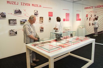 Odprtje razstave 80 let Loškega muzeja v Galeriji na Gradu. <em>Foto: Aleksander Jesenovec</em>