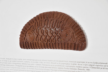 A little honey bread, Dražgoše bread,  krajček , i.e. the heel, the end slice of bread. <em>Photo: Janez Pelko</em>