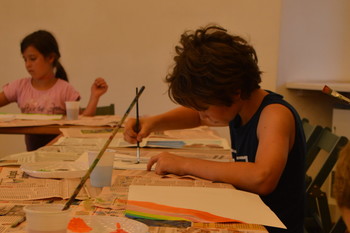 Let s be creative: painting workshop for children