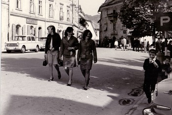 Study Circle: Women from the Škofja Loka Area <em>Photo: Hrani Loški muzej Škofja Loka.</em>