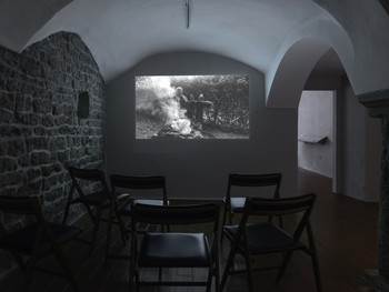 Lela B. Njatin, Washed in Fire (Remnant), 2025 <em>Foto: Lucija Rosc</em>