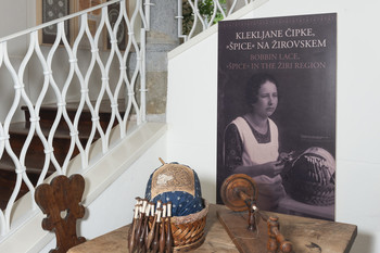 Klekljane čipke, "špice" na Žirovskem <em>Foto: Lucija Rosc</em>