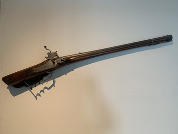 Najstarejša puška iz zbirke Loškega muzeja <em>Foto: Fototeka Loškega muzeja</em>