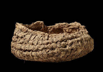 Okrogla košara iz Fajuma (5450–4400 pr. n. št.). <em>Foto: petlamp.org</em>