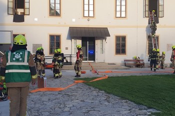 Požarna vaja na Loškem gradu