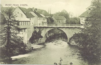 Kapucinski most so leta 1888 ob 40-letnici vladanja cesarja Franca Jožefa preimenovali v Francjožefov most (hrani Loški muzej Škofja Loka). <em>Foto: Fototeka Loškega muzeja</em>