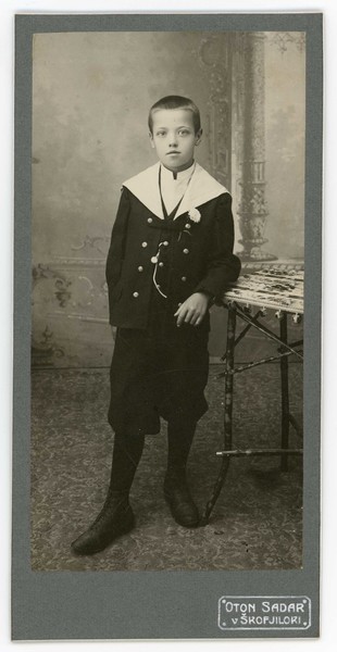Fotografija iz ateljeja Otona Sadarja na Grabnu, posneta med letoma 1899 in 1910