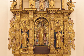 Baročni oltar sv. Lucije (1658) s slepci. Hrani Loški muzej Škofja Loka. <em>Foto: Janez Pelko</em>