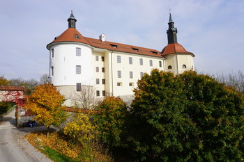Praznični odpiralni čas