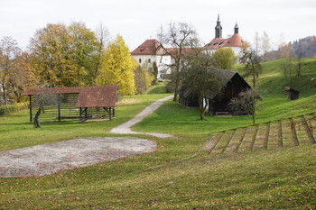 Odpiralni čas novembra