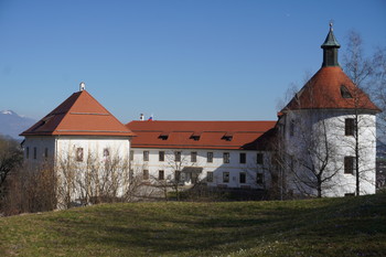 Odpiralni čas marca