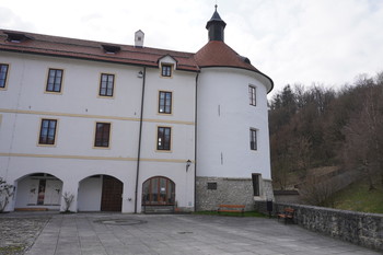 Obvestilo o začasnem zaprtju Okroglega stolpa