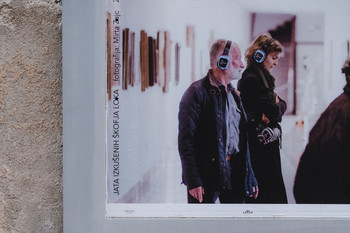 Razstava PRELET #1 v ulični galeriji TAMTAM v Kranju <em>Foto: Maša Pirc</em>