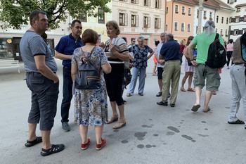 Odprtje razstave Barbare Kastelec Nevidni sopotniki