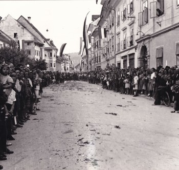 Razstava bo osvetlila obdobje po koncu druge svetovne vojne. <em>Foto: Fototeka Loškega muzeja</em>