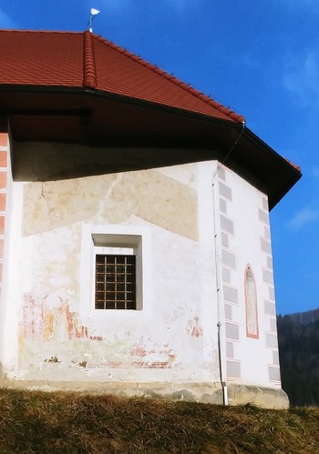 Ostanki fresk na vzhodnem kornem zaključku