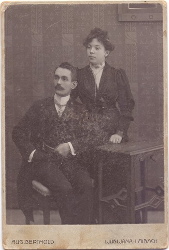 Marija (Minka) Pajer in Janez Karlin, začetek 20. stoletja, zasebna last