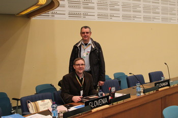 Jože Štukl in Aleksander Igličar v razpravni dvorani centra Združenih narodov <em>Foto: Arhiv Jožeta Štukla</em>