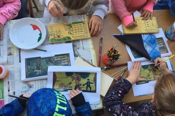 Painting beehive panels, worshop <em>Photo: Škofja Loka Museum Photo Archive</em>