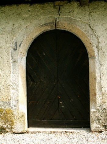 Vhod v Škoparjevo hišo <em>Foto: Fototeka Loškega muzeja</em>