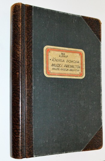 The Museum Society – The Book of Objects Acquired by the Museum. 