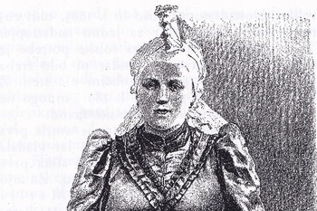 A woman from the vicinity of Škofja Loka, in: Pokorn, Loka, Krajepisno-zgodovinska črtica