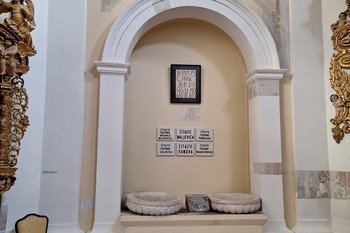 Installing the exhibition <em>Photo: Darko Simičić Photo Archive</em>